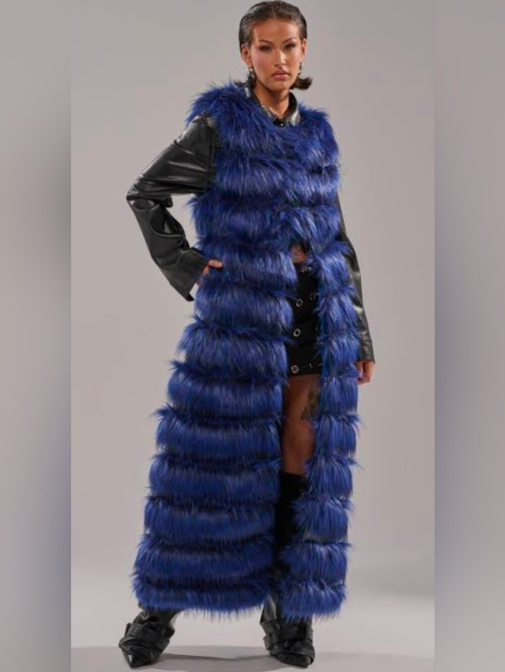 NWT AKIRA Electric Blue Rizza Paneled Fur Vest - Size 1X